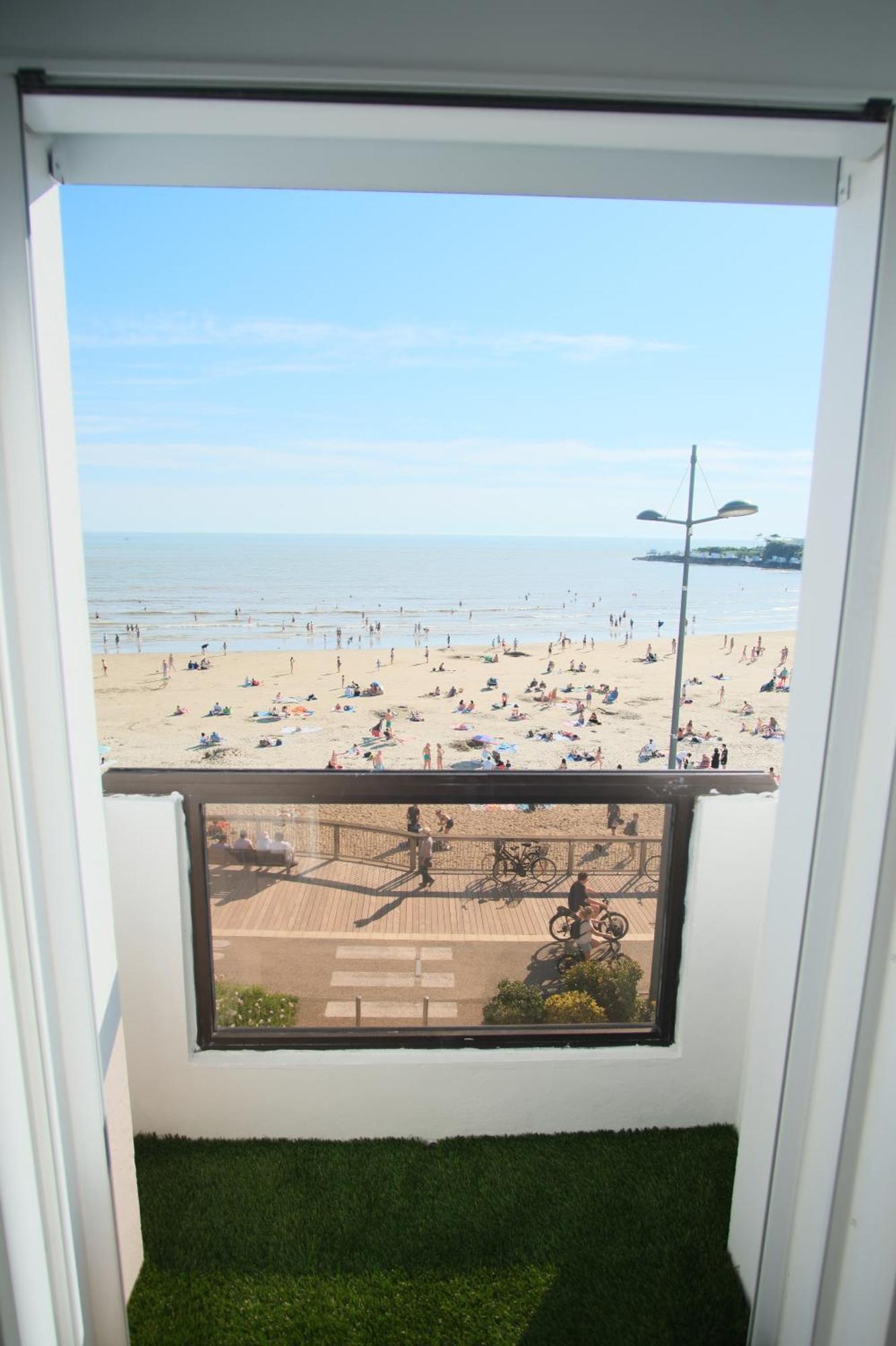 Appartement Avec Balcons Vue Mer A Pontaillac Royan Exterior photo